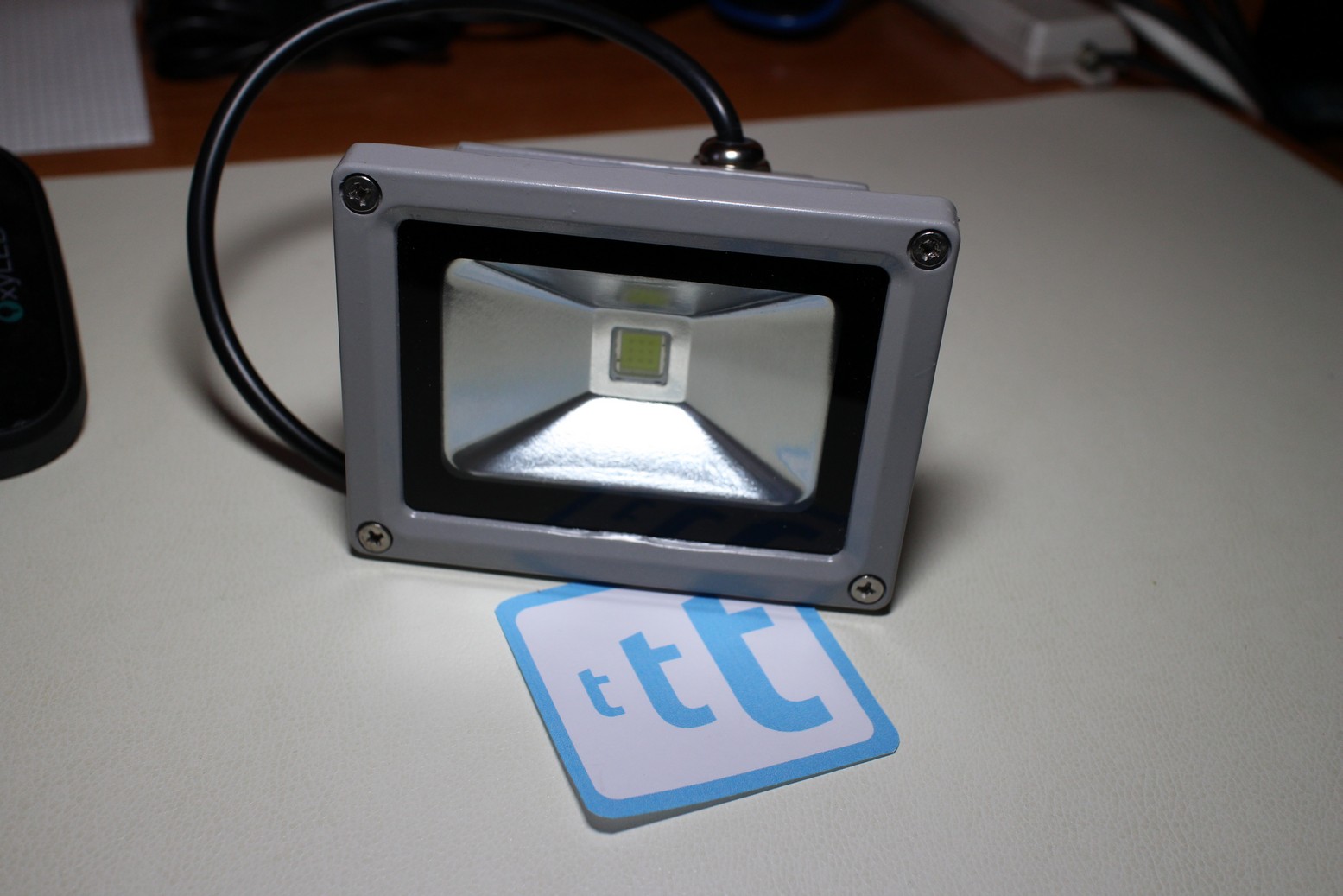 Esky faretto LED da 10W: la nostra recensione