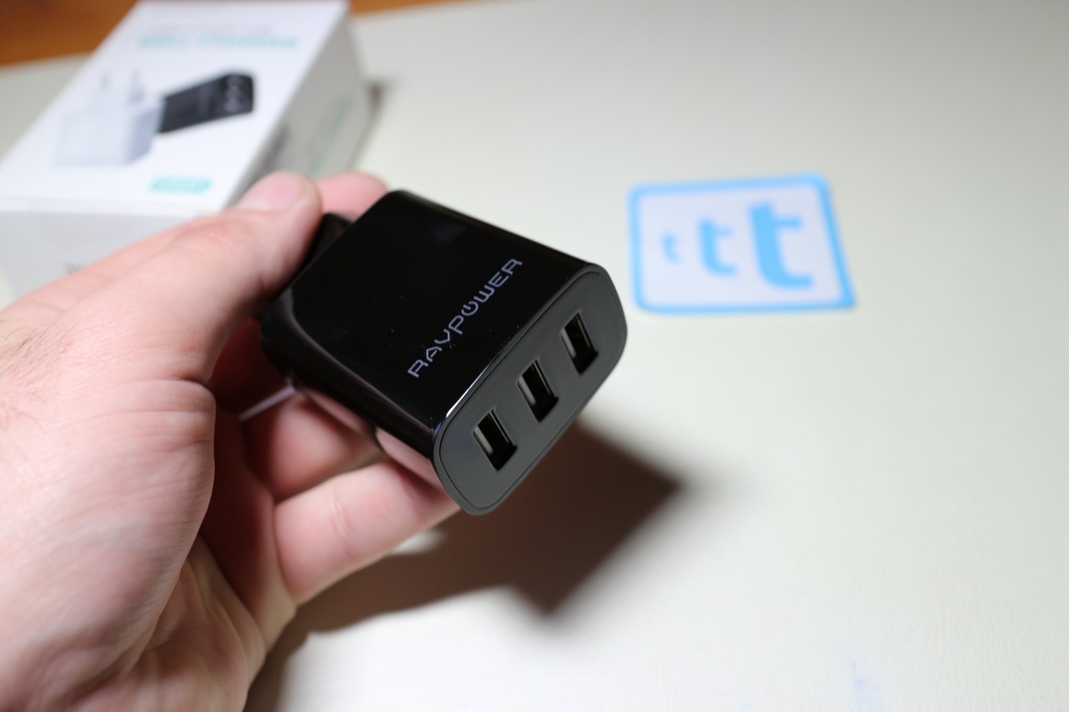 RAVPower Caricatore USB da Muro a 3 Porte: recensione & codice sconto
