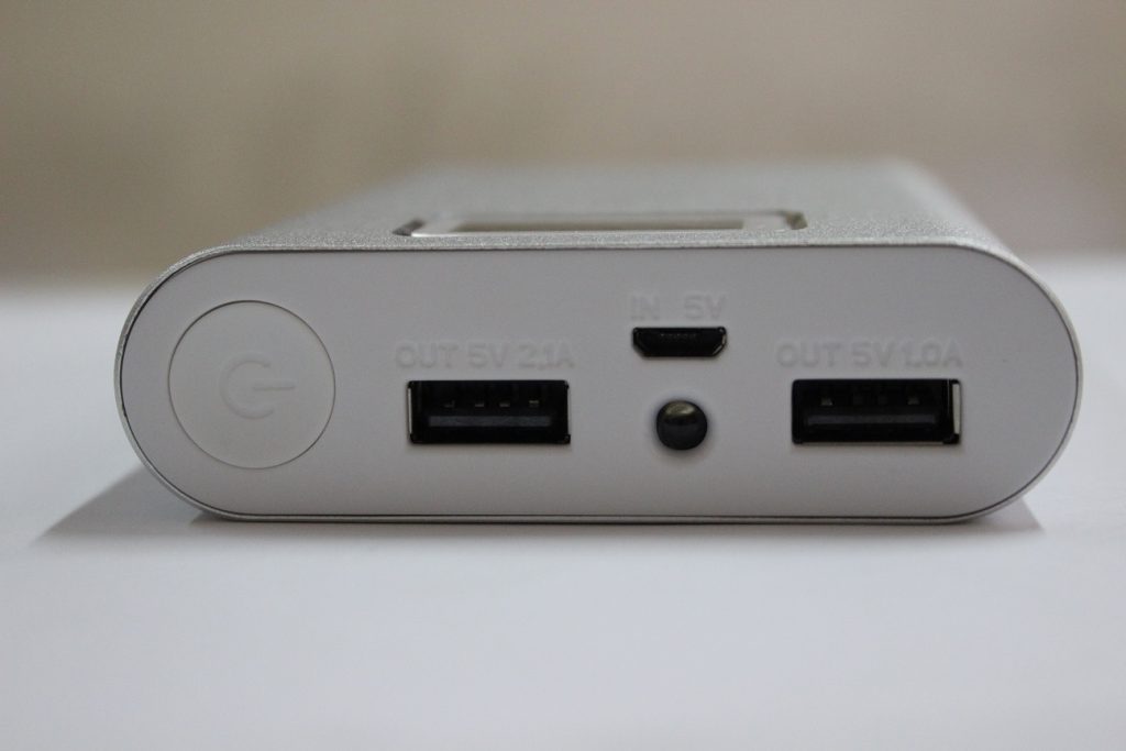 powerbank spigen