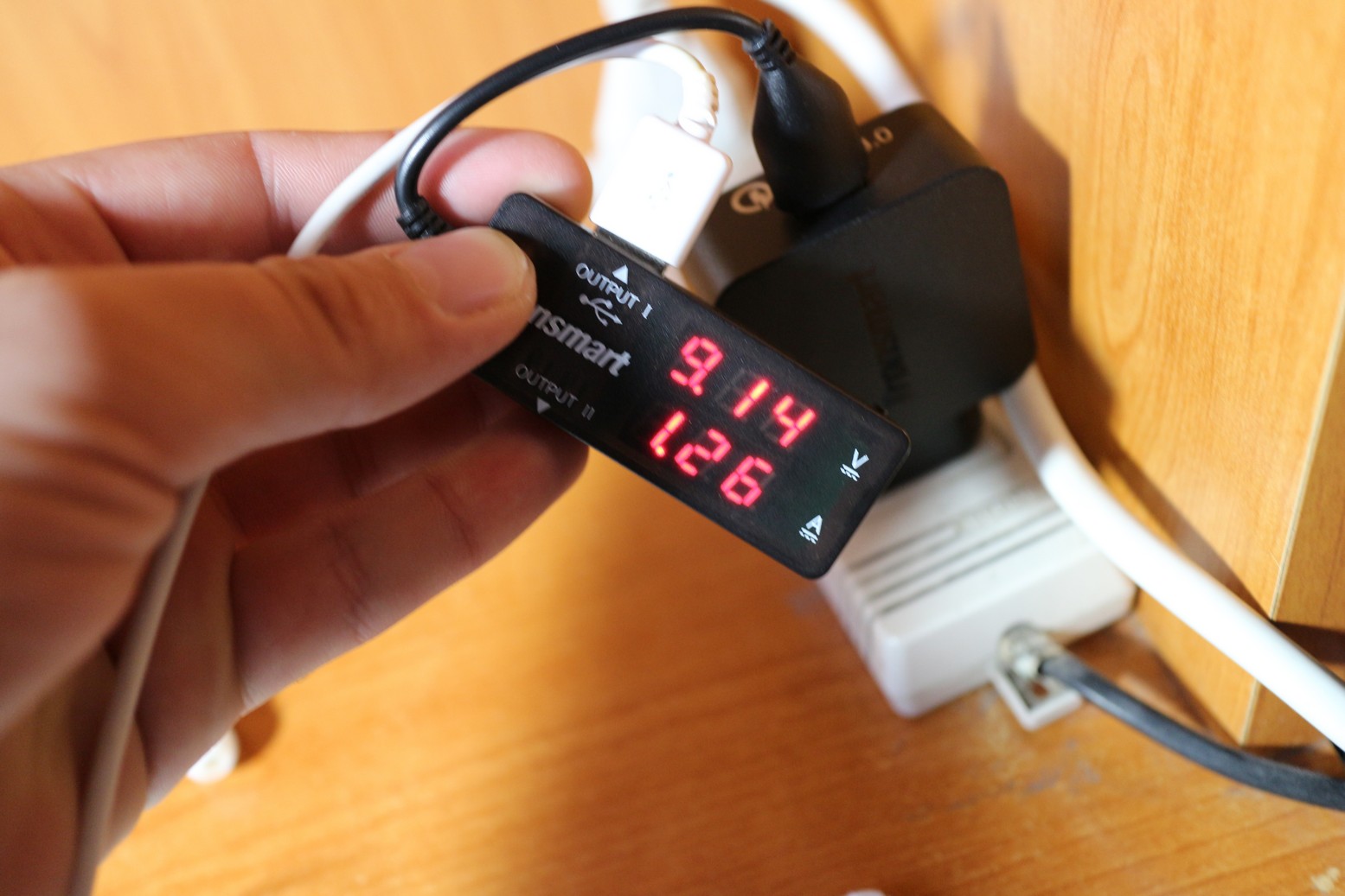 Powerbank e caricatori dicono la verità? Tronsmart ci aiuta a scoprirlo con il suo amperometro