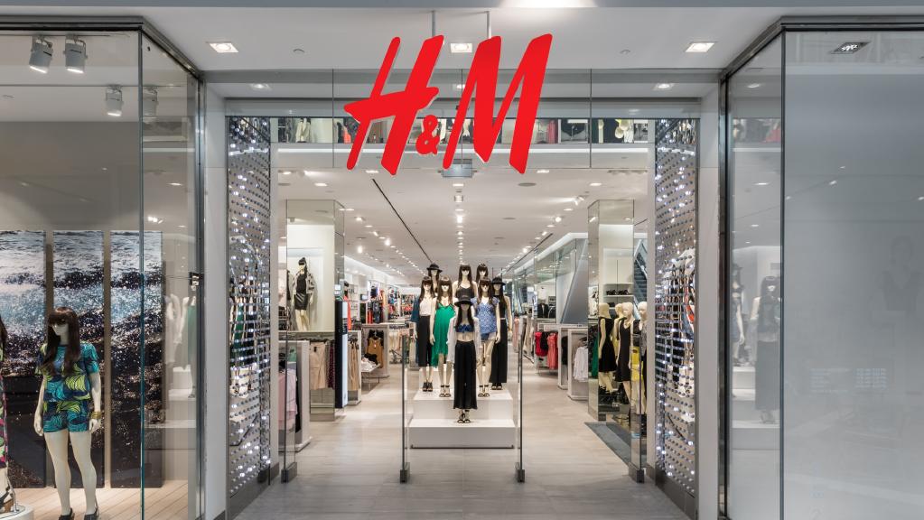 h&M