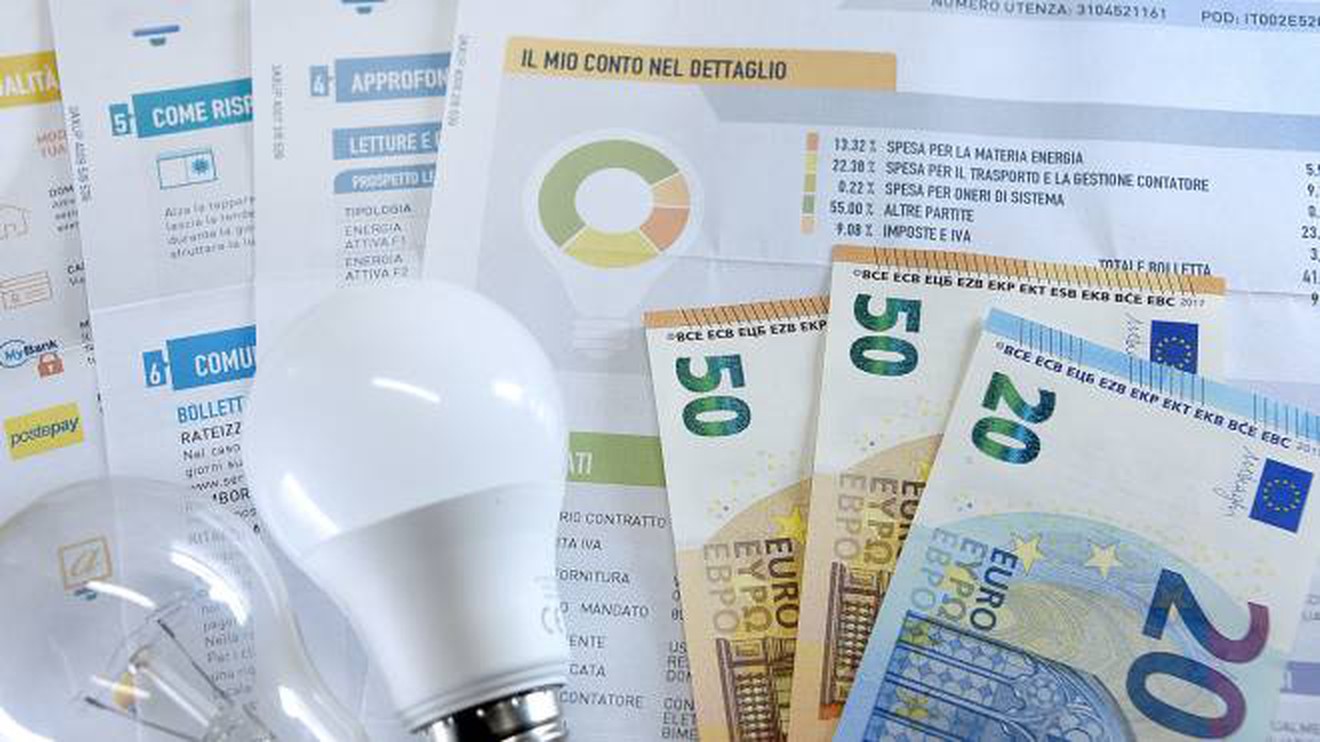 aumenti luce gas ottobre
